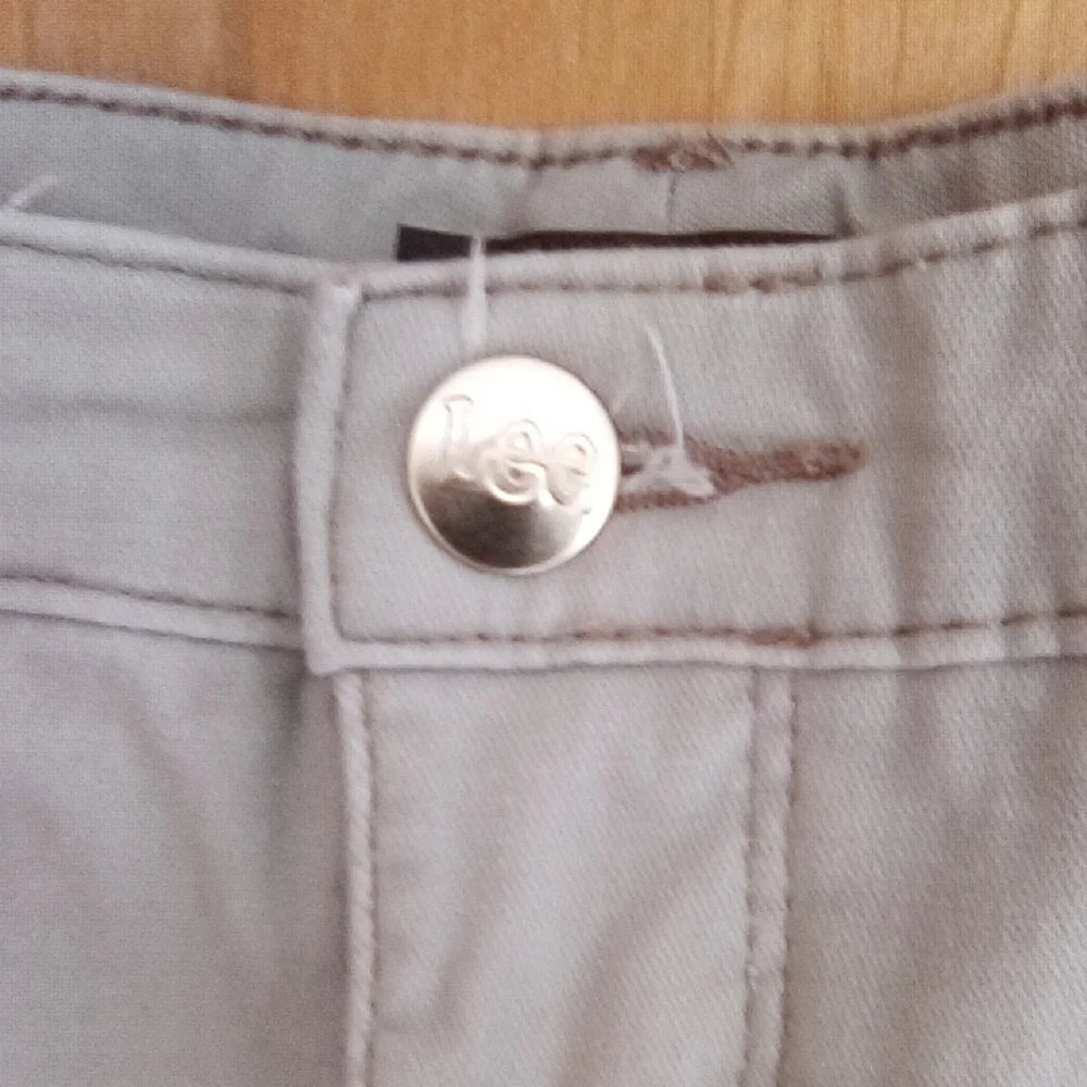 Lee Women's Straight Leg Jeans in Beige - Picture 2 of 16